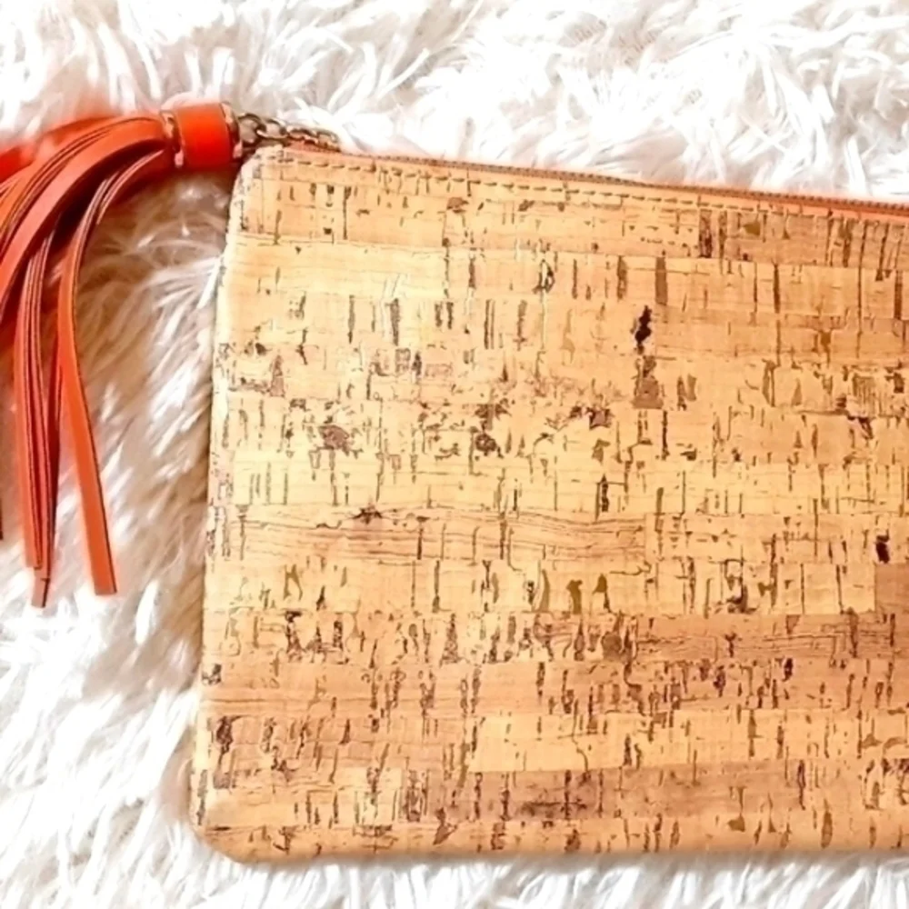 Mary Kay Faux Cork Make-Up/Accessories Clutch